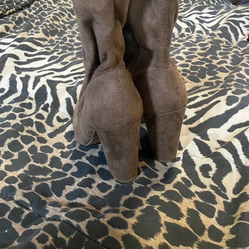 Over the Knee Boots Size 7W Wide Calf Block Heel‎ Pull On Faux Suede Boots